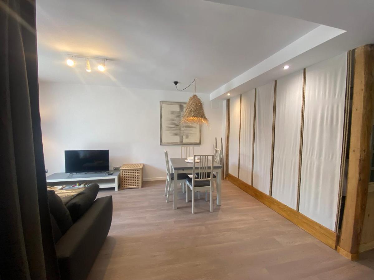 Luxury House Valencia D'Aneu Apartment Bagian luar foto