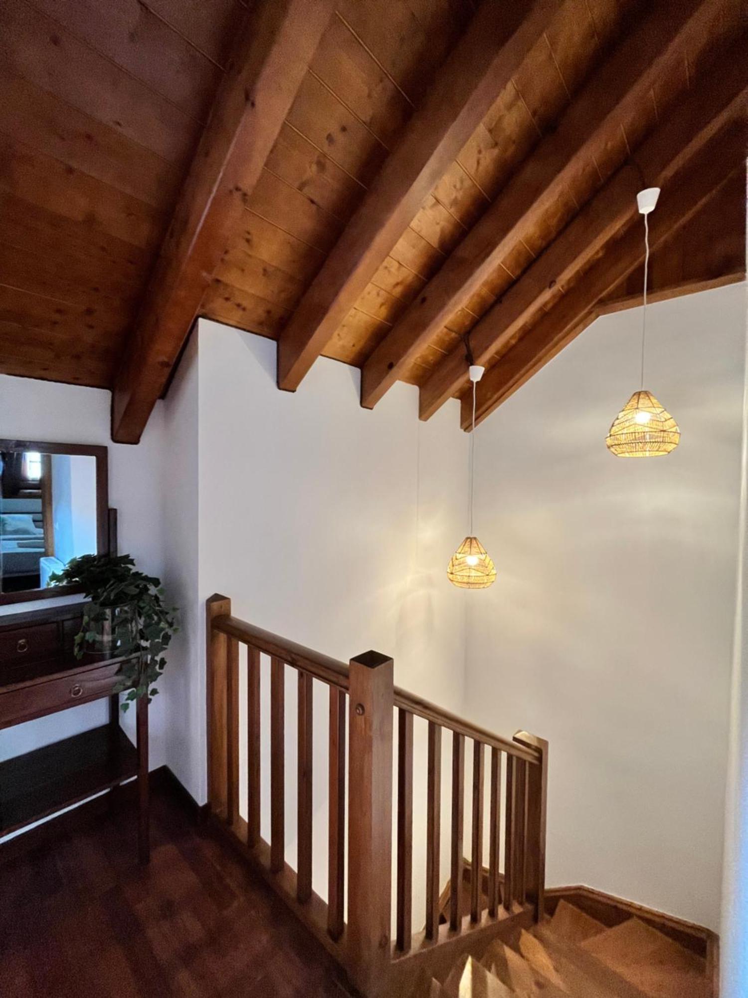 Luxury House Valencia D'Aneu Apartment Bagian luar foto