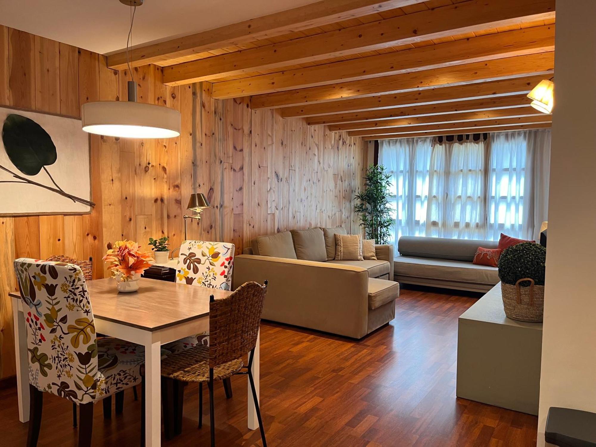 Luxury House Valencia D'Aneu Apartment Bagian luar foto