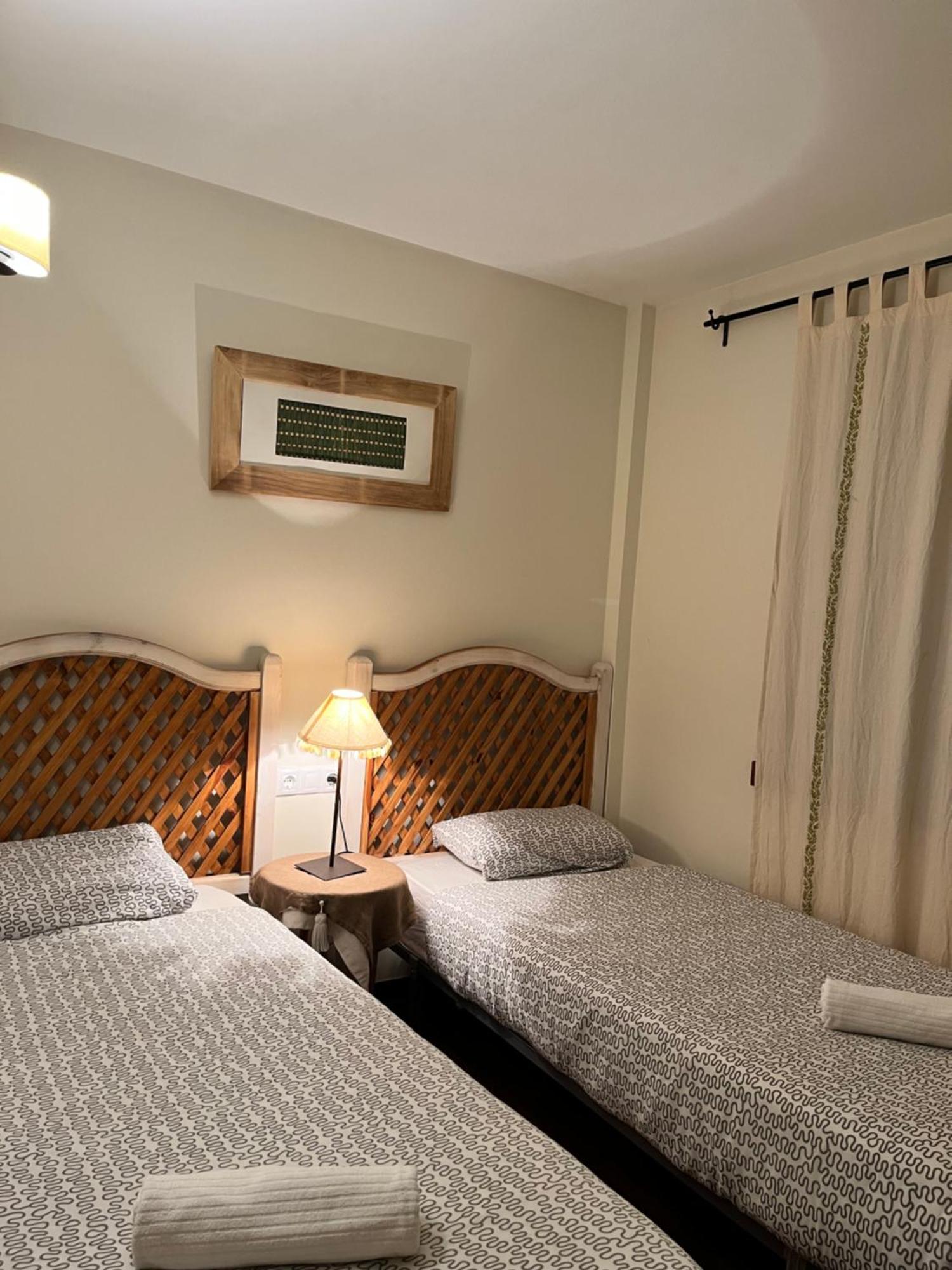 Luxury House Valencia D'Aneu Apartment Bagian luar foto