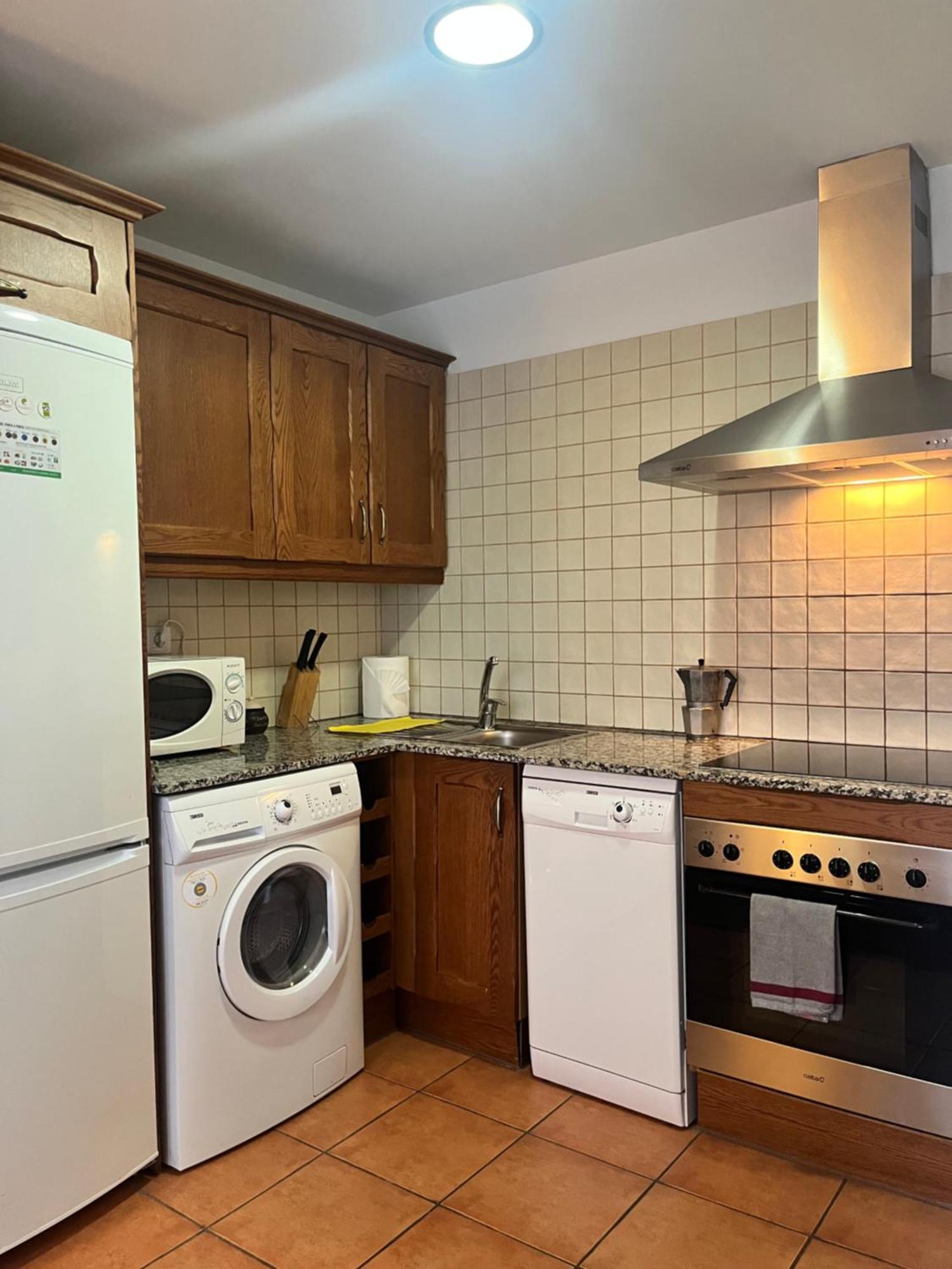 Luxury House Valencia D'Aneu Apartment Bagian luar foto