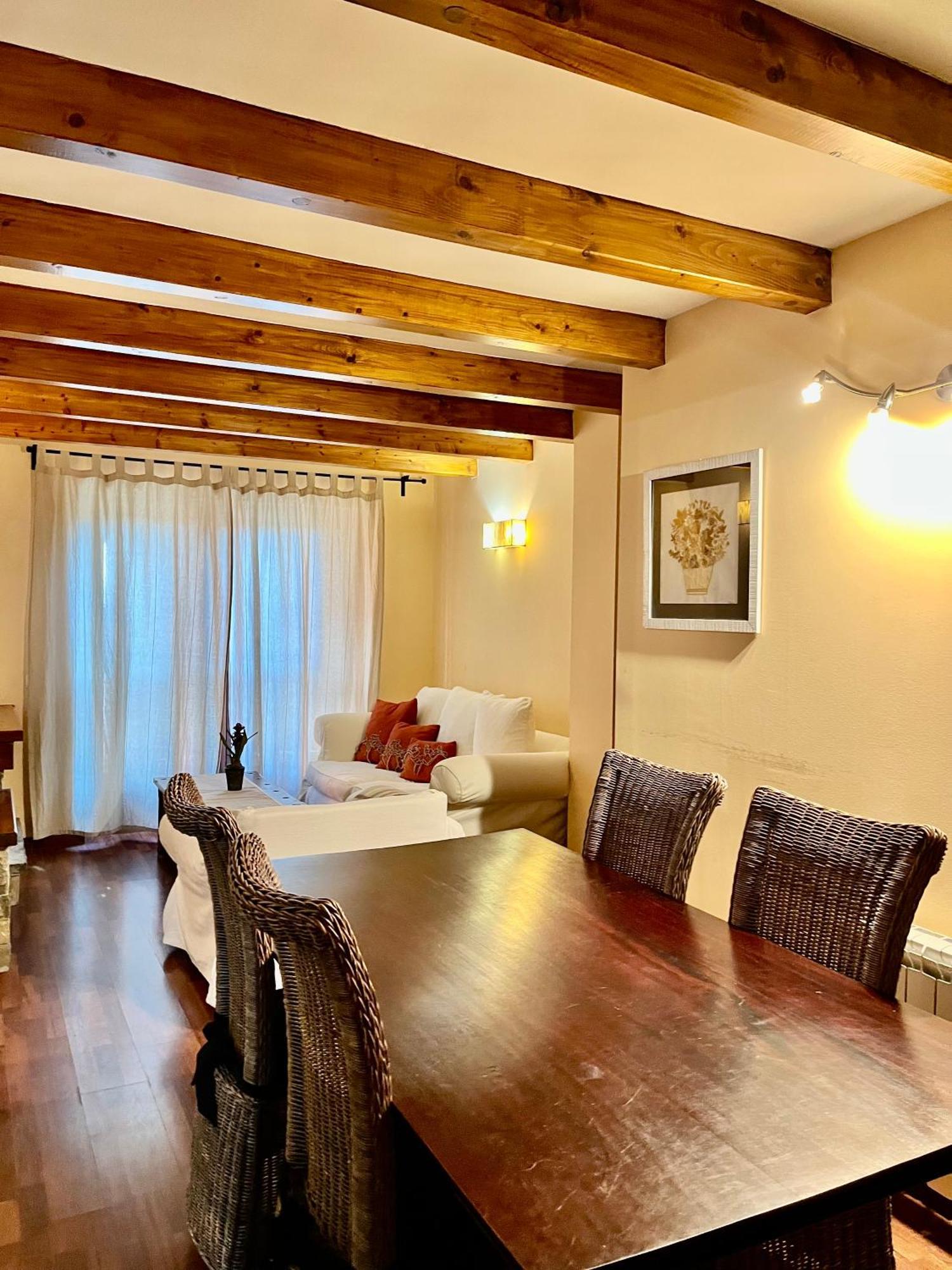 Luxury House Valencia D'Aneu Apartment Bagian luar foto