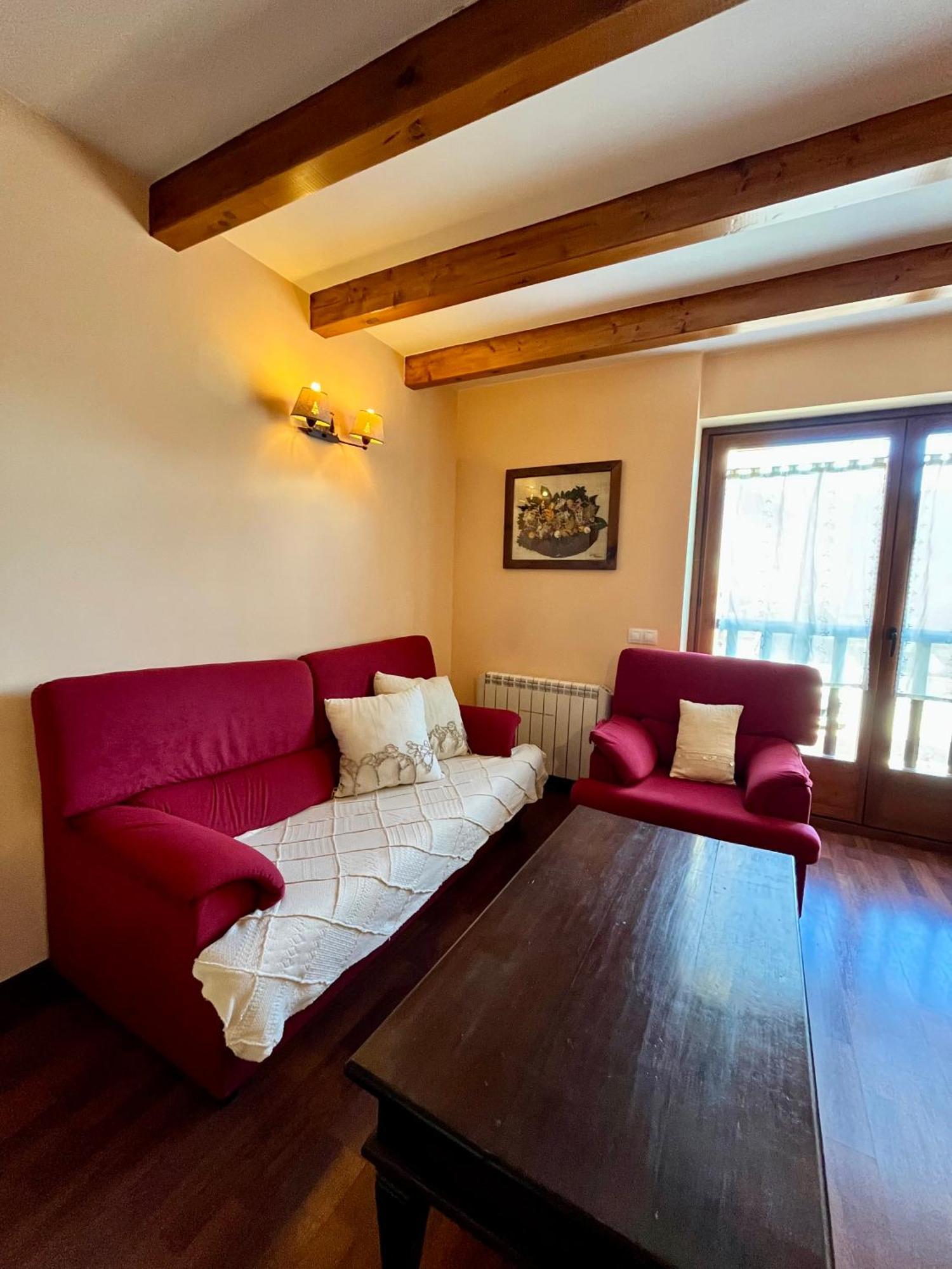 Luxury House Valencia D'Aneu Apartment Bagian luar foto