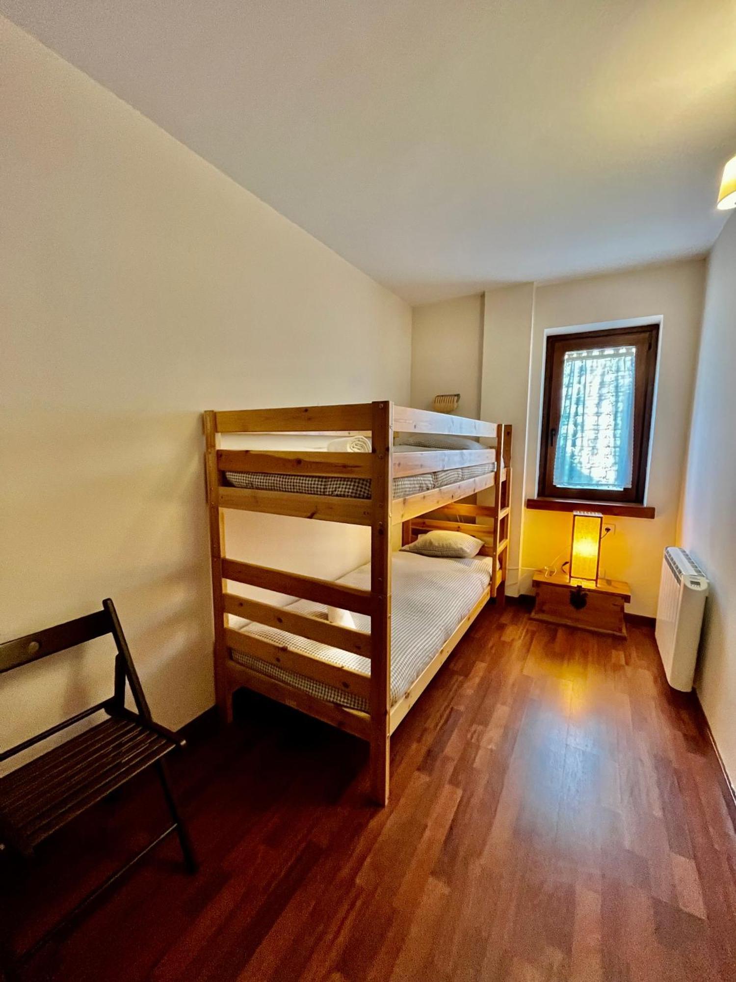 Luxury House Valencia D'Aneu Apartment Bagian luar foto