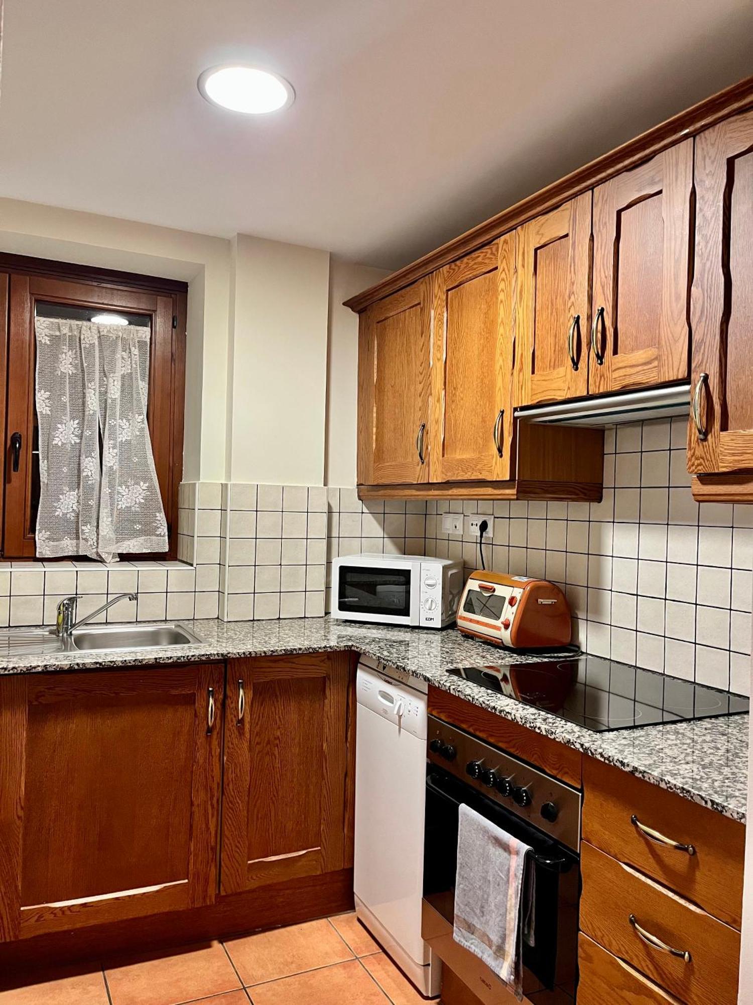 Luxury House Valencia D'Aneu Apartment Bagian luar foto