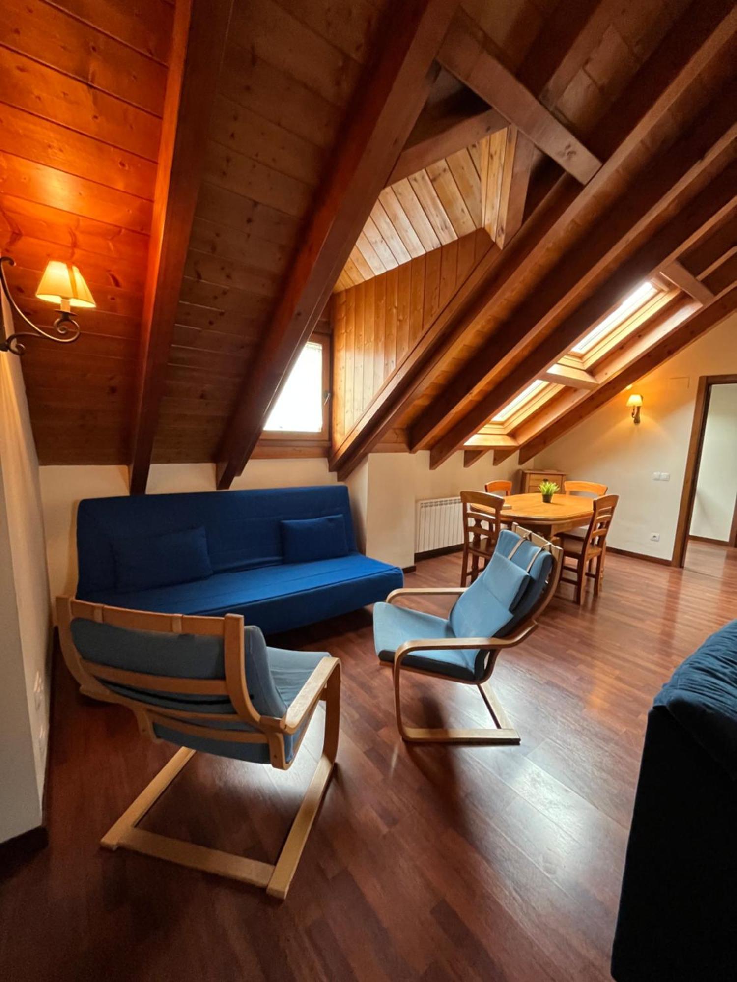 Luxury House Valencia D'Aneu Apartment Bagian luar foto