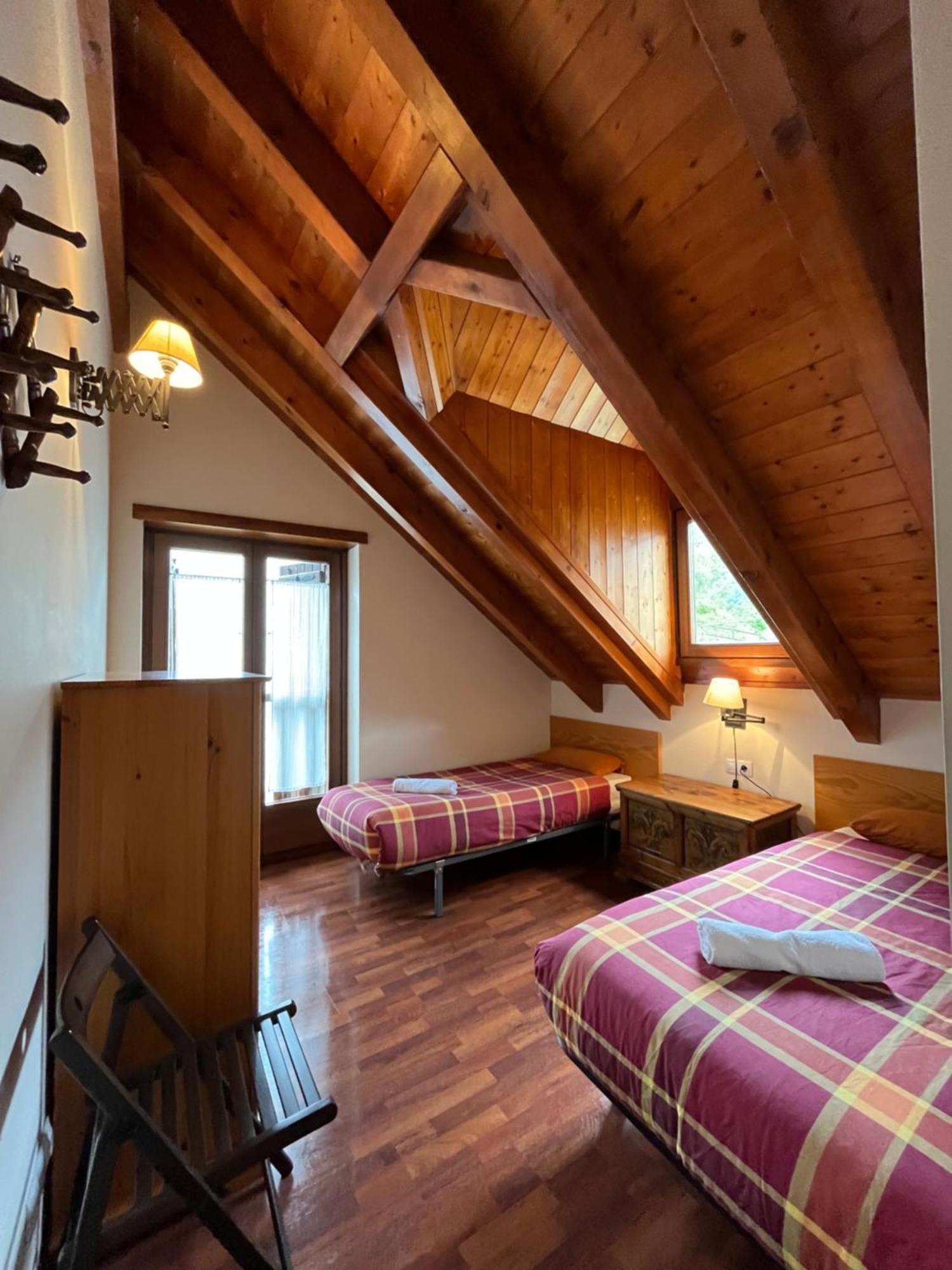 Luxury House Valencia D'Aneu Apartment Bagian luar foto